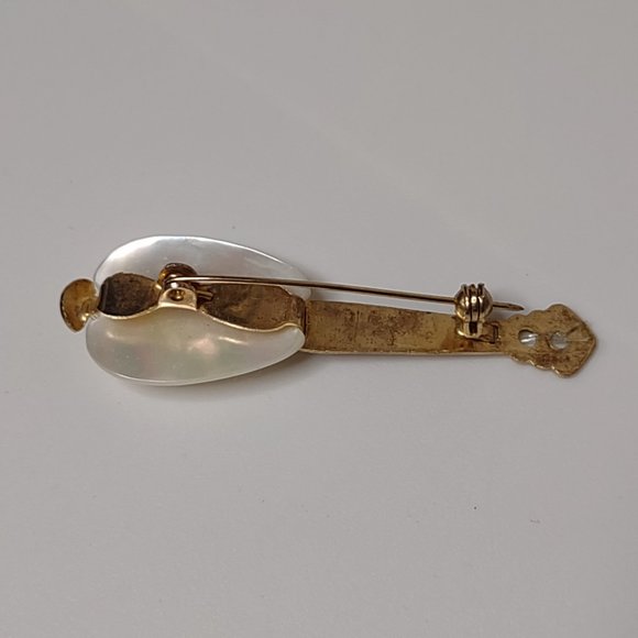 Pretty Little Metal And Shell Guitar Brooch - Picture 5 of 11